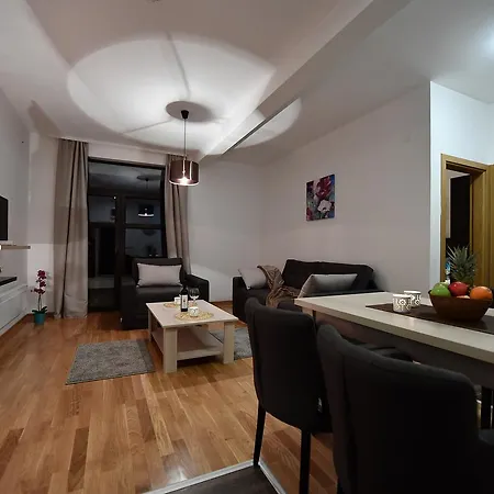 Dvori 8c Apartament *